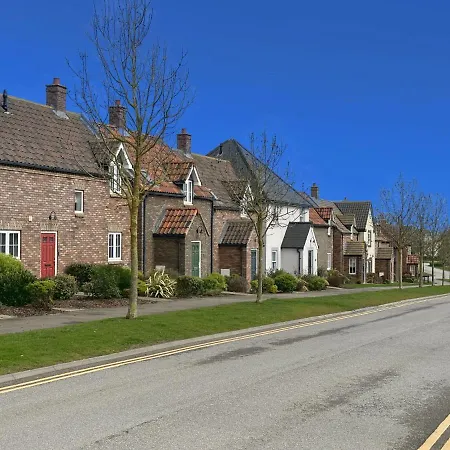 Ocean Retreat - Part Of The The Bay Village With Pool, Gym And Direct Access, Pub, Restaurant, Tennis And Meadows Walks
