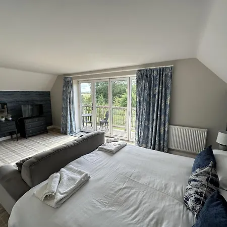 Ocean Retreat - Part Of The The Bay Village With Pool, Gym And Direct Access, Pub, Restaurant, Tennis And Meadows Walks Filey