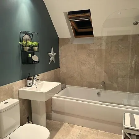 Ocean Retreat - Part Of The The Bay Village With Pool, Gym And Direct Access, Pub, Restaurant, Tennis And Meadows Walks Dom wakacyjny *